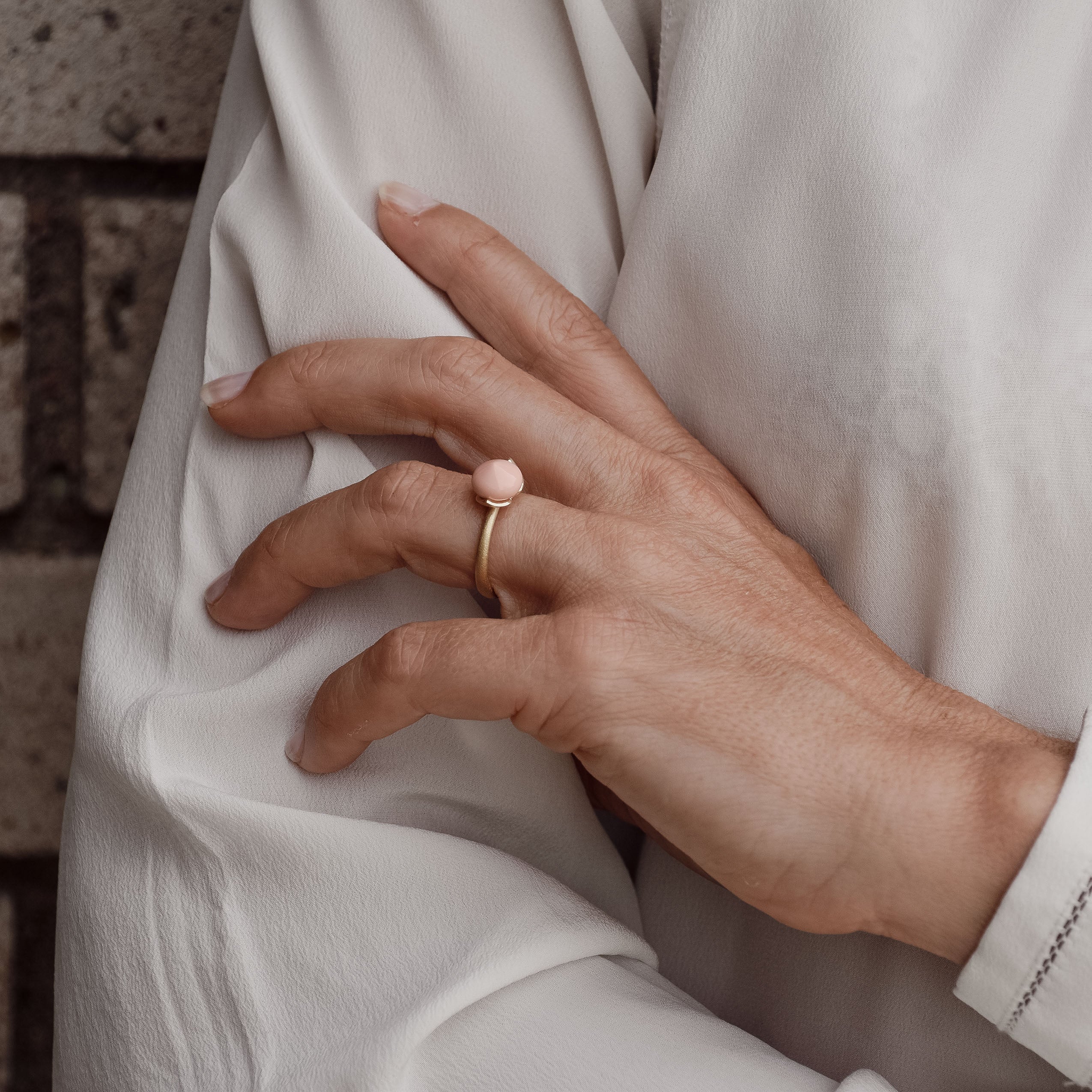 Dolce Ring "smal" mit Koralle Engelshaut rec. 925/-